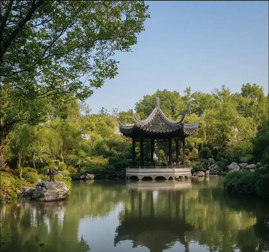 鸡东县纯净餐饮有限公司